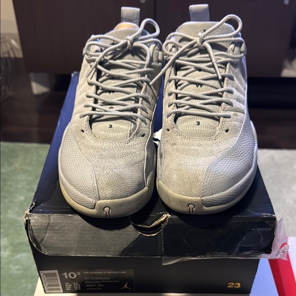 Men's Gray Nike Sneakers